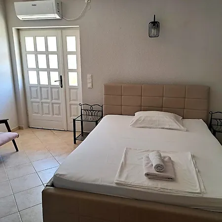 Seaside Mia تروغير